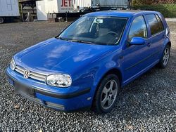 Blau Gebraucht 2001 VW Golf IV Kleinwagen | 535 € (Guter Preis)