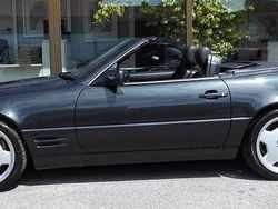 Schwarz Gebraucht 1992 Mercedes SL300 AMG Cabrio | 18.999 €
