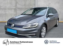 Außenfarbe: Gebraucht 2019 VW Golf VII Highline Kombi | 20.980 € (Teuer)