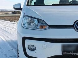 Weiß Gebraucht 2021 VW up! Kleinwagen | 9.500 € (Guter Preis)