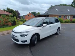 Weiß Gebraucht 2014 Citroën Grand C4 Picasso Exclusive Van / Kleinbus | 11.990 € (Teuer)
