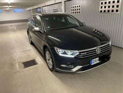 Schwarz Gebraucht 2018 VW Passat Alltrack Kombi | 26.749 € (Fairer Preis)