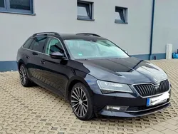 Blau Gebraucht 2015 Skoda Superb Ambition Kombi | 13.250 € (Fairer Preis)
