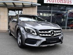 Grau Gebraucht 2019 Mercedes GLA200 AMG line SUV | 21.900 € (Superpreis)
