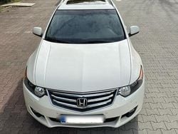 Weiß Gebraucht 2009 Honda Accord Kombi | 3.999 € (Guter Preis)