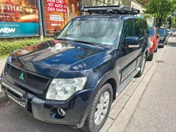 Schwarz Gebraucht 2010 Mitsubishi Pajero Intense SUV | 7.700 € (Guter Preis)