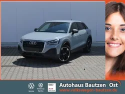 Grau (pfeilgrau perleffekt) Gebraucht 2022 Audi Q2 S-Line SUV | 31.640 € (Fairer Preis)