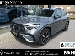 Grau Gebraucht 2023 Mercedes GLC300e AMG SUV | 61.950 € (Etwas zu teuer)