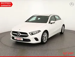 Weiß Gebraucht 2020 Mercedes A180 Progressive Limousine | 23.990 € (Fairer Preis)