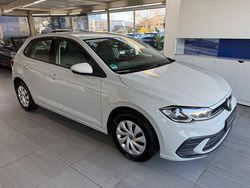 Grau Gebraucht 2023 VW Polo Life Limousine | 13.490 € (Fairer Preis)