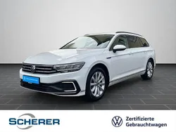 Pure white Gebraucht 2021 VW Passat GTE Kombi | 21.400 € (Guter Preis)