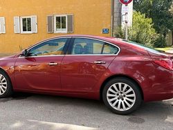 Rot Gebraucht 2009 Opel Insignia Limousine | 10.800 €