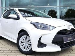 Schneeweiß Gebraucht 2025 Toyota Yaris Hybrid Business Edition Kleinwagen | 21.980 € (Superpreis)