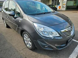 Grau Gebraucht 2012 Opel Meriva Innovation Van / Kleinbus | 4.950 € (Fairer Preis)