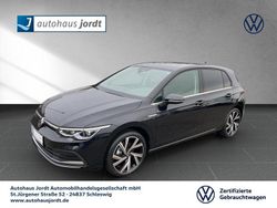 Schwarz Gebraucht 2024 VW Golf VIII Style Limousine | 28.775 € (Fairer Preis)