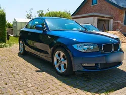 Blau Gebraucht 2010 BMW 120 Kleinwagen | 10.000 €