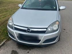 Grau Gebraucht 2007 Opel Astra Kombi | 999 € (Fairer Preis)