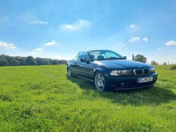 Schwarz Gebraucht 2025 BMW 320 Cabrio | 5.750 €