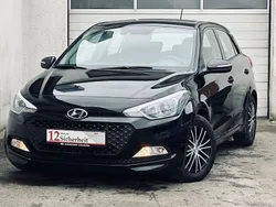 Schwarz Gebraucht 2018 Hyundai i20 Active Limousine | 9.900 € (Fairer Preis)