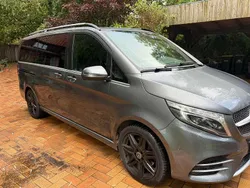 Grau Gebraucht 2019 Mercedes V300 Avantgarde Edition Van / Kleinbus | 41.900 € (Guter Preis)