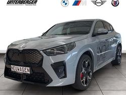 Grau Gebraucht 2024 BMW iX2 Luxury Line SUV | 54.990 € (Fairer Preis)