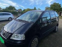 Schwarz Gebraucht 2004 VW Sharan Van / Kleinbus | 1.990 € (Guter Preis)
