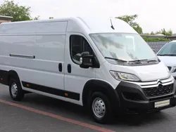Weiß Gebraucht 2024 Citroën Jumper Van / Kleinbus | 26.178 € (Fairer Preis)