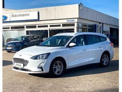 Frozen white Gebraucht 2021 Ford Focus Cool & Connect Kombi | 15.250 € (Teuer)