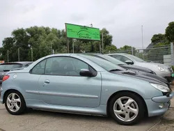 Farbe islandgrau Gebraucht 2004 Peugeot 206 CC Platinum Cabrio | 790 € (Superpreis)