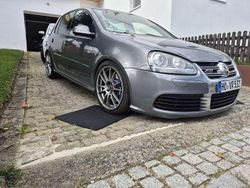 Grau Gebraucht 2006 VW Golf V R Kleinwagen | 15.900 €