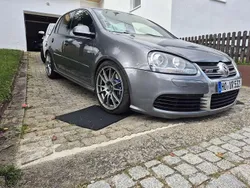 Grau Gebraucht 2006 VW Golf V R Kleinwagen | 15.900 € (Etwas zu teuer)