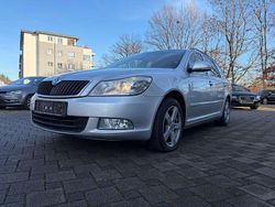 Brilliantsilber metallic Gebraucht 2010 Skoda Octavia Ambiente Kombi | 1.950 € (Superpreis)