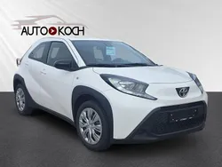 Weiß Neu 2025 Toyota Aygo X-play Kleinwagen | 17.290 €