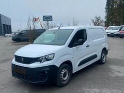 Weiss Gebraucht 2023 Peugeot Partner Van / Kleinbus | 12.900 € (Guter Preis)