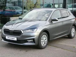 Grau Gebraucht 2021 Skoda Fabia Style Limousine | 17.380 € (Fairer Preis)