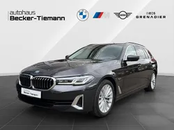 Sophistograu brillanteffekt Gebraucht 2022 BMW 530e Efficient Dynamics Kombi | 33.887 € (Fairer Preis)