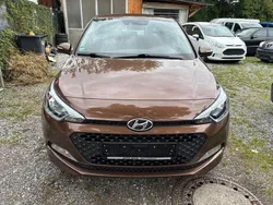 Gebraucht 2015 Hyundai i20 Trend Limousine | 8.300 € (Fairer Preis)