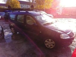 Blau Gebraucht 2011 Dacia Logan MCV Ambiance Limousine | 850 € (Superpreis)