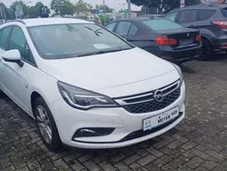 Weiß Gebraucht 2019 Opel Astra S Kombi | 13.450 € (Fairer Preis)