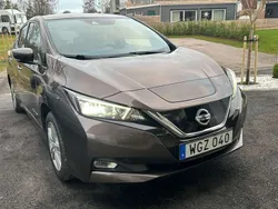 Braun Gebraucht 2019 Nissan Leaf Tekna Kleinwagen | 11.300 € (Etwas zu teuer)