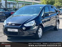 Schwarz Gebraucht 2010 Ford S-MAX Trend Van / Kleinbus | 1.999 €