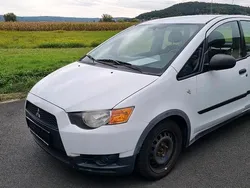 Weiß Gebraucht 2010 Mitsubishi Colt Kleinwagen | 1.650 € (Fairer Preis)