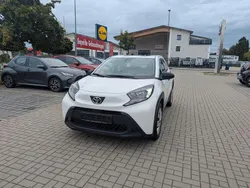Weiß Gebraucht 2023 Toyota Aygo Basis Kleinwagen | 12.990 € (Guter Preis)