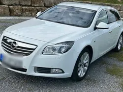 Schwarz Gebraucht 2013 Opel Insignia Active Kombi | 5.900 € (Fairer Preis)