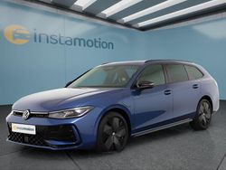 Blau Gebraucht 2024 VW Passat Kombi | 44.949 € (Guter Preis)