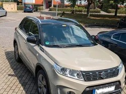 Braun Gebraucht 2018 Suzuki Vitara Comfort SUV | 15.500 € (Fairer Preis)