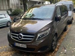 Braun Gebraucht 2016 Mercedes V250 Van / Kleinbus | 28.000 € (Superpreis)