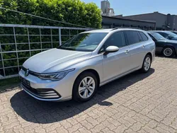 Silber Gebraucht 2022 VW Golf VIII Life Kombi | 18.300 € (Guter Preis)