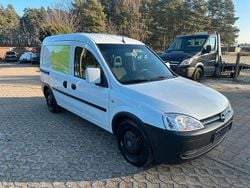 Weiß Gebraucht 2007 Opel Combo Abholung | 3.890 €