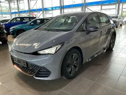 Hellgrau Gebraucht 2022 Cupra Born Kleinwagen | 22.900 € (Guter Preis)